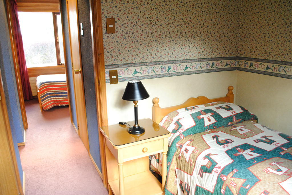 Cabanas De Turismo Araucarias Del Sur Puerto Varas Room photo